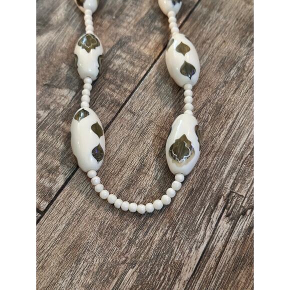 Chico's Women's Gold Tone 42 Heavy Celluloid Moroccan Beaded Neckless - Picture 4 of 5